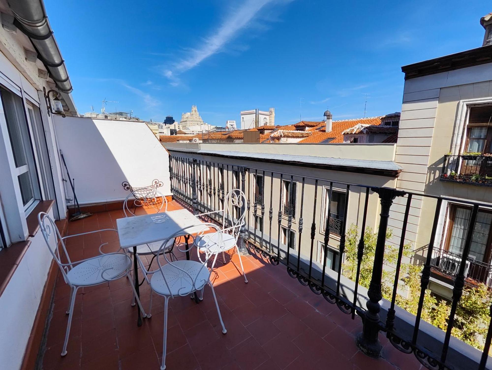 Apartamentos Mayor Centro Мадрид Экстерьер фото