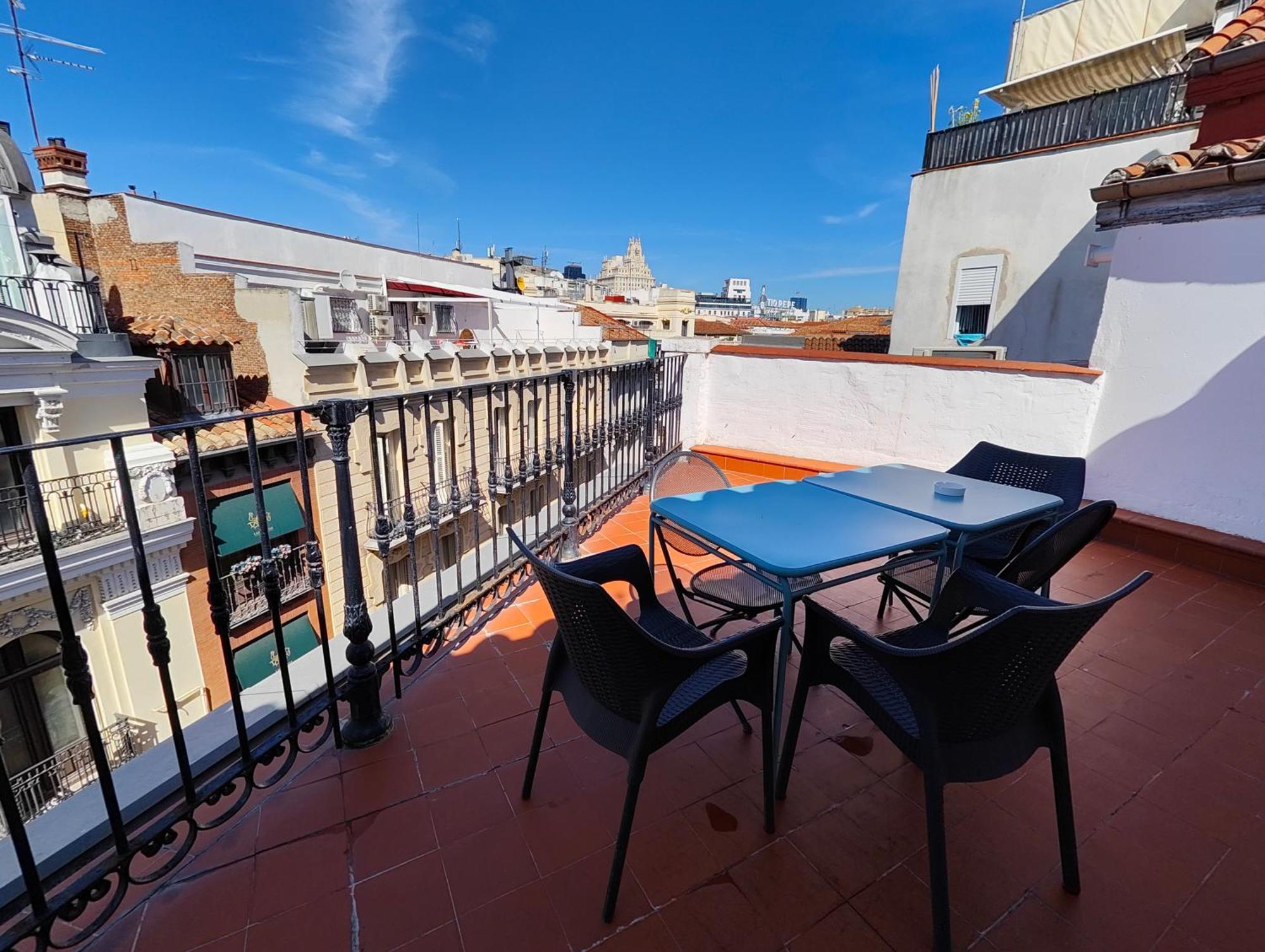 Apartamentos Mayor Centro Мадрид Экстерьер фото