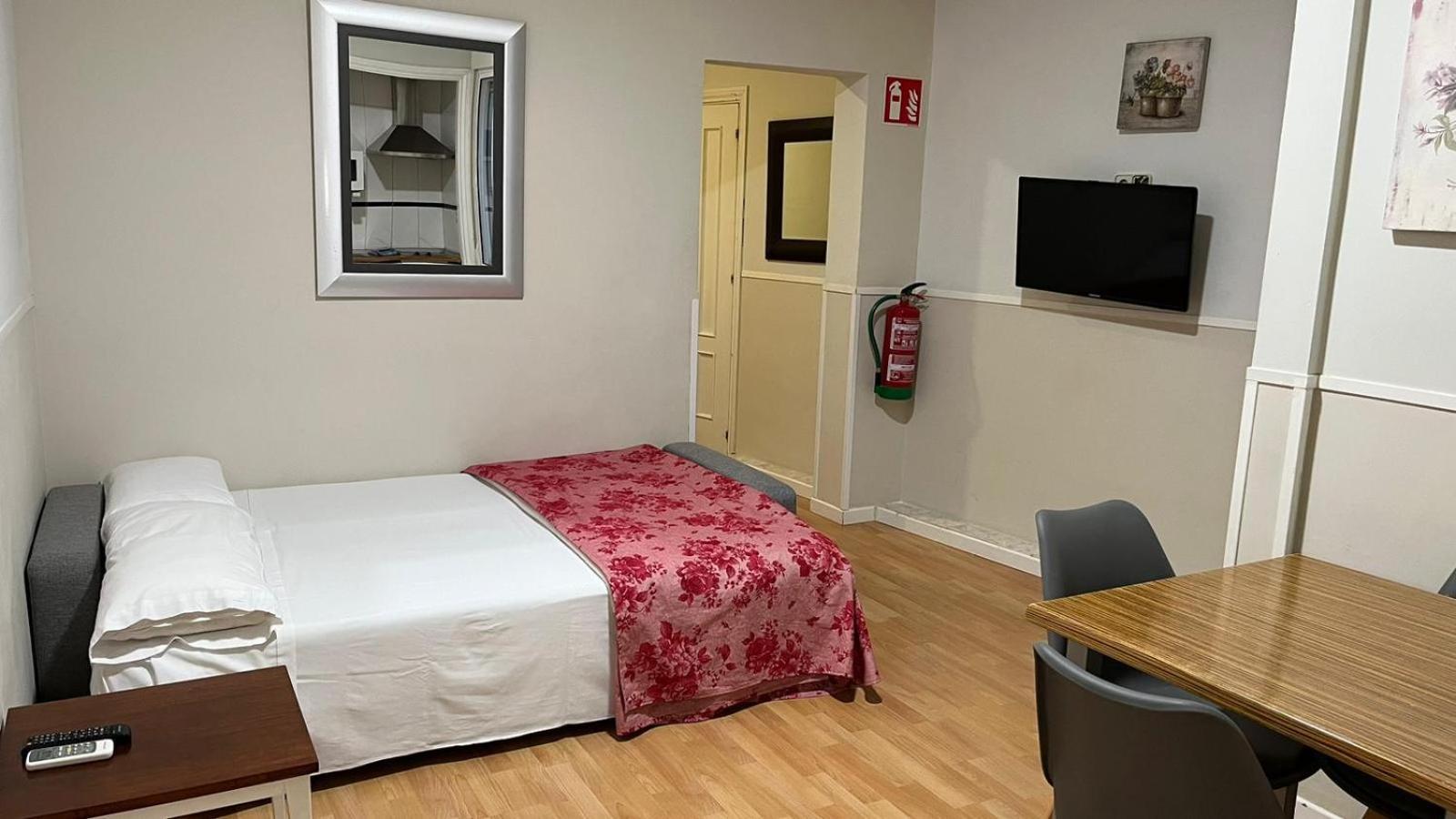 Apartamentos Mayor Centro Мадрид Экстерьер фото